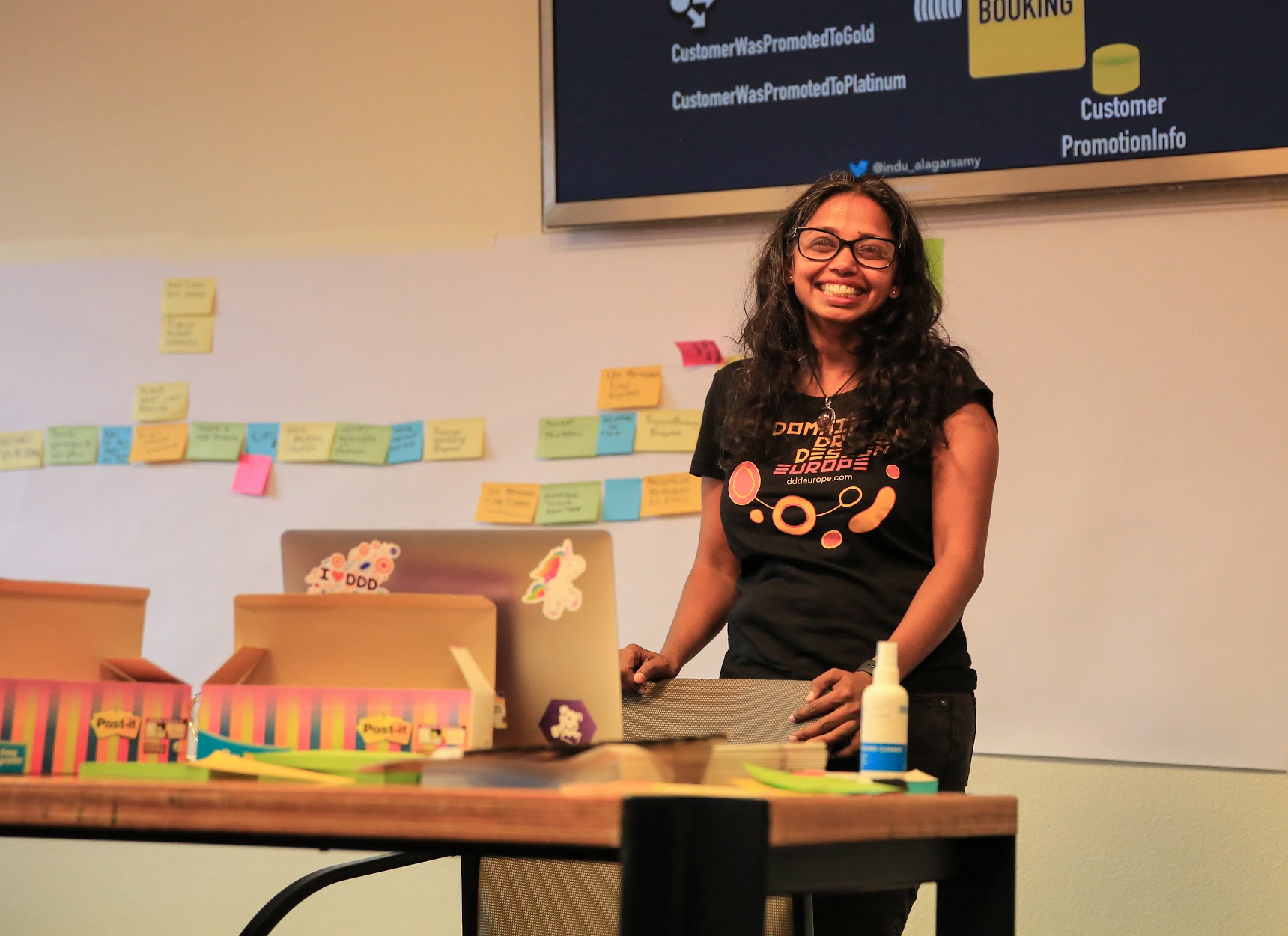 Indu Alagarsamy teaching a workshop